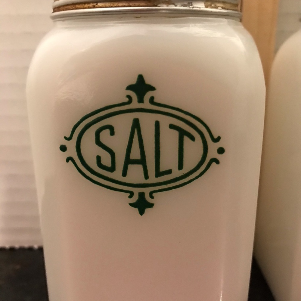 Vintage Chef Boy-ar-Dee Salt & Pepper Range Shakers - Picture 8 of 10